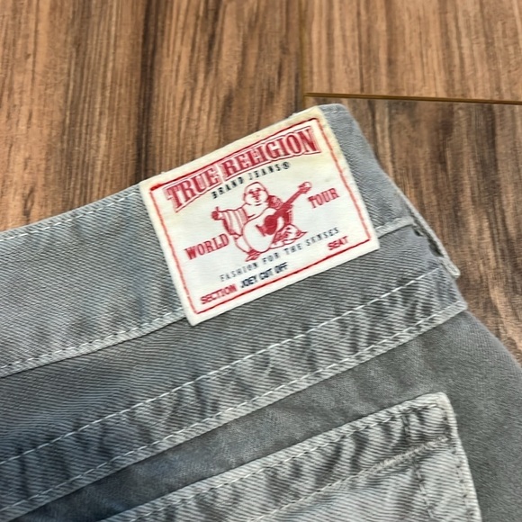 True Religion Joey Cut Off Shorts Women’s Size 30 Gray Distressed Raw Hem - Picture 7 of 8